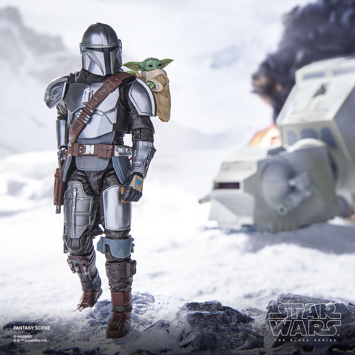 Hasbro Star Wars: The Black Series The Mandalorian and Grogu Deluxe 6-in Action Figure